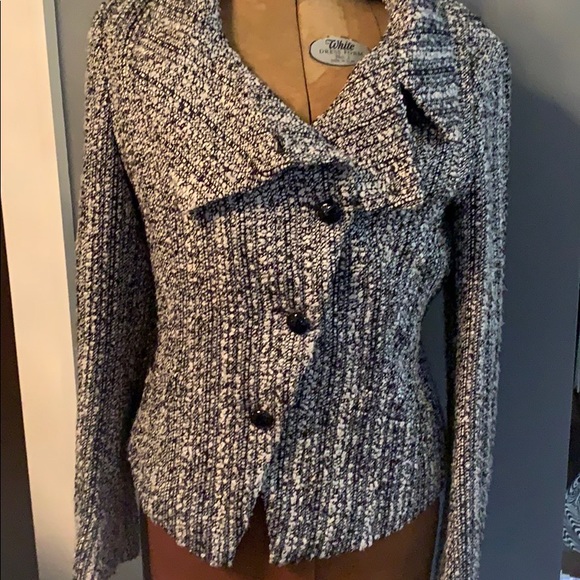 Escada jacket - Picture 2 of 6